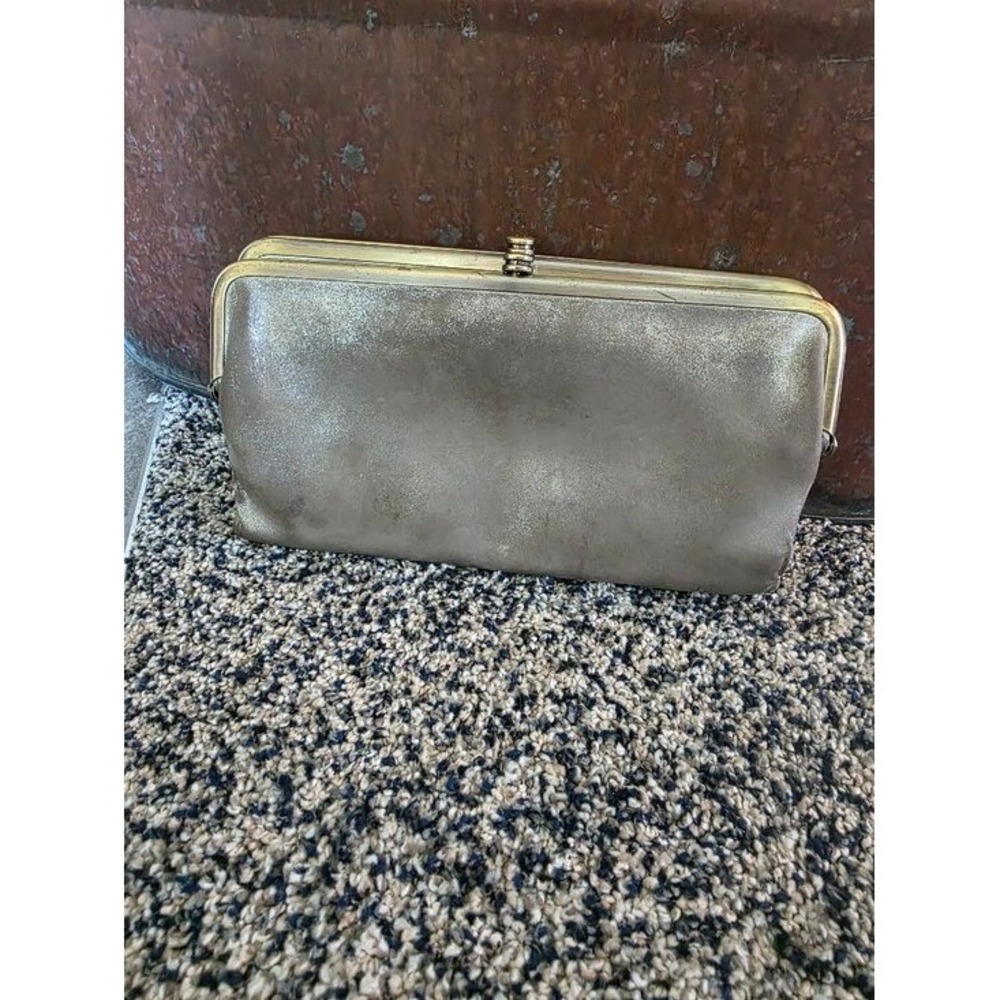 Hobo Lauren Clutch Wallet Women OS Metallic Silver Fair Distressed Leather